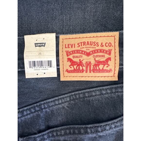 NWT Levi's Premium Icon Denim Skirt Dark Mirror Black Raw Hem Size 25 - Picture 14 of 14